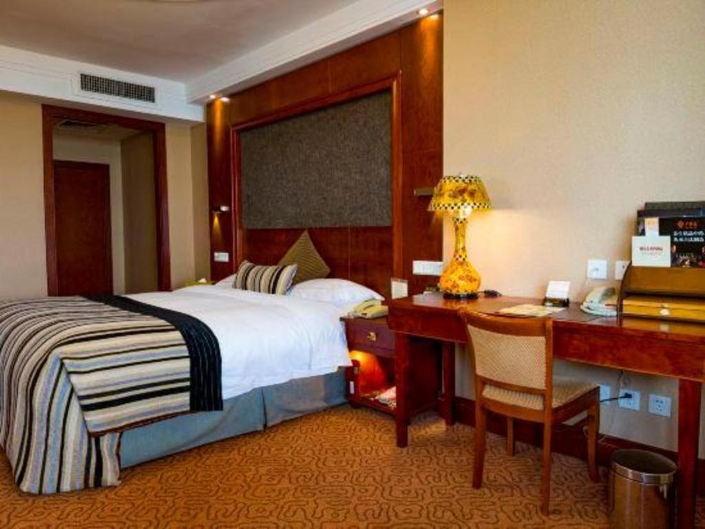 Yantai Golden Gulf Hotel Exterior foto