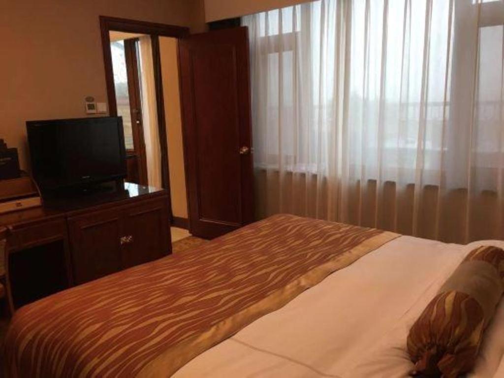 Yantai Golden Gulf Hotel Exterior foto