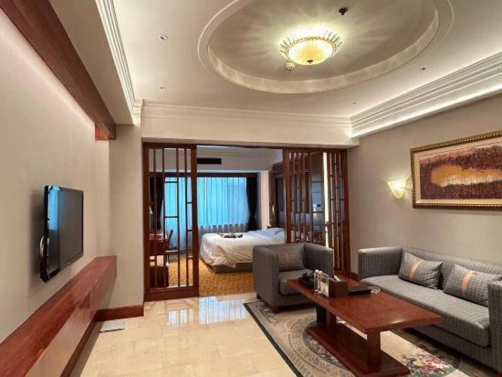 Yantai Golden Gulf Hotel Exterior foto